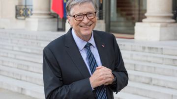 Bill Gates comparte su primer CV, donde destapa cuánto ganaba y su experiencia a los 18 años