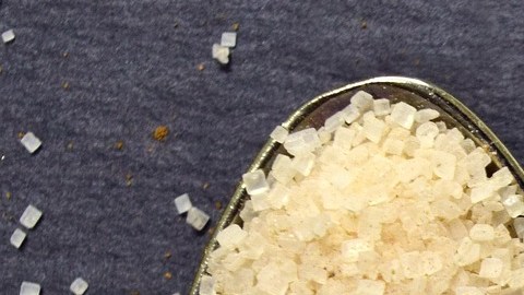 Añadir sal a los alimentos con frecuencia, estaría relacionada con la muerte prematura.