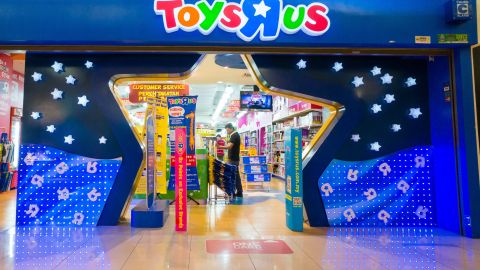 toys-r-us-macys