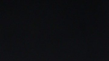 La actriz Irina Baeva realizó un viaje de más de 40 horas para poder llegar a Rusia.