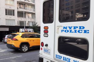 Hombre de 75 años fue encontrado muerto en su departamento en Coney Island