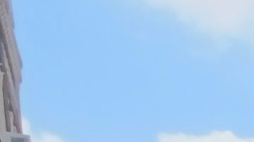 El presidente de la Junta Comunitaria 12 del Alto Manhattan, Eleazar Bueno, asegura es testigo del desplazamiento de las familias de la clase trabajadora.