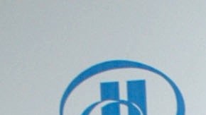 Christian Zuárez, ex de Laura Bozzo, ya habría aceptado ser uno de los concursantes de la tercera temporada.