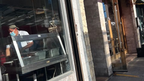 Lanzan Manual de defensa contra la deportación tras atropellos de la 'migra'