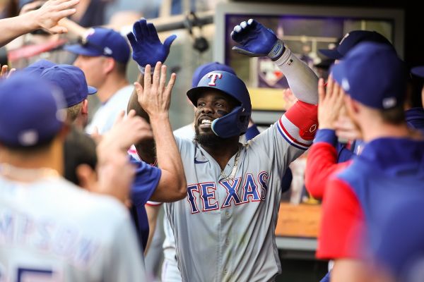 Cubano Adolis García Pegó Cuadrangular Y Suma 19 Juegos Seguidos Con