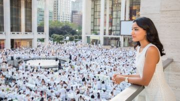 Miles de neoyorquinos se visten de blanco para compartir en la multitudinaria fiesta.
/ Cortesía Eric Vitale Photography