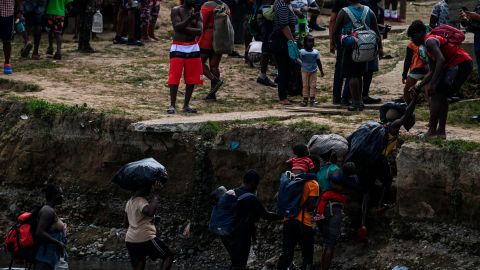 TOPSHOT-PANAMA-US-HAITI-AFRICA-MIGRATION