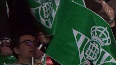 Los fanáticos del Betis han generado furor con el nuevo cántico.