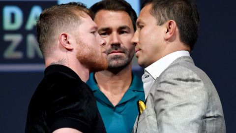 Falta exactamente un mes para que Canelo y Golovkin se vuelvan a enfrentar.