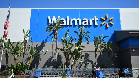 El incidente ocurrió alrededor de las 12:20 en un Walmart de Lovejoy.