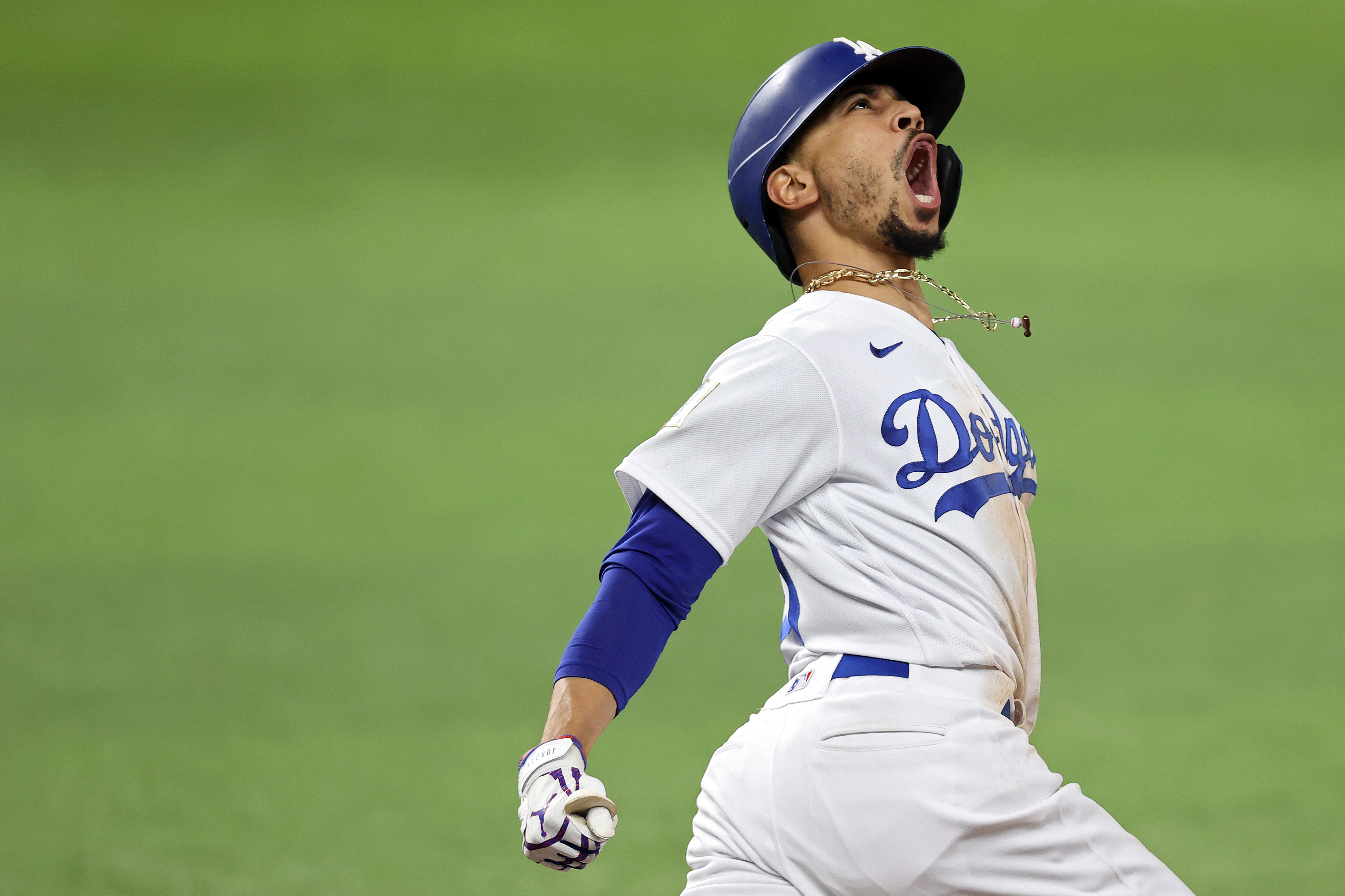 Mookie Betts de los Dodgers y Nathaniel Lowe de los Rangers son los  Jugadores de La Semana en Las Grandes Ligas - Noticias Barquisimeto