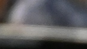 Momento en el que a Rodolfo Castro se le sale su teléfono celular del bolsillo trasero de su pantalón en un encuentro ante Arizona Diamondbacks.