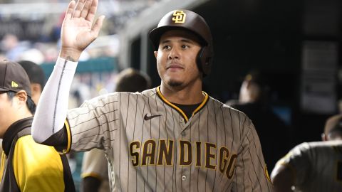 Manny Machado celebra luego de anotar una carrera ante Washington Nationals.