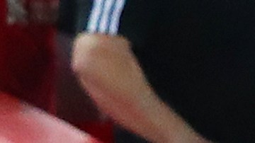 Fabio Carvalho celebra con Jurgen Klopp el gol que consiguió en el último minuto ante Newcastle.