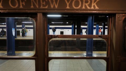 El incidente se registró cerca de la estación Jackson Heights-Roosevelt Avenue.