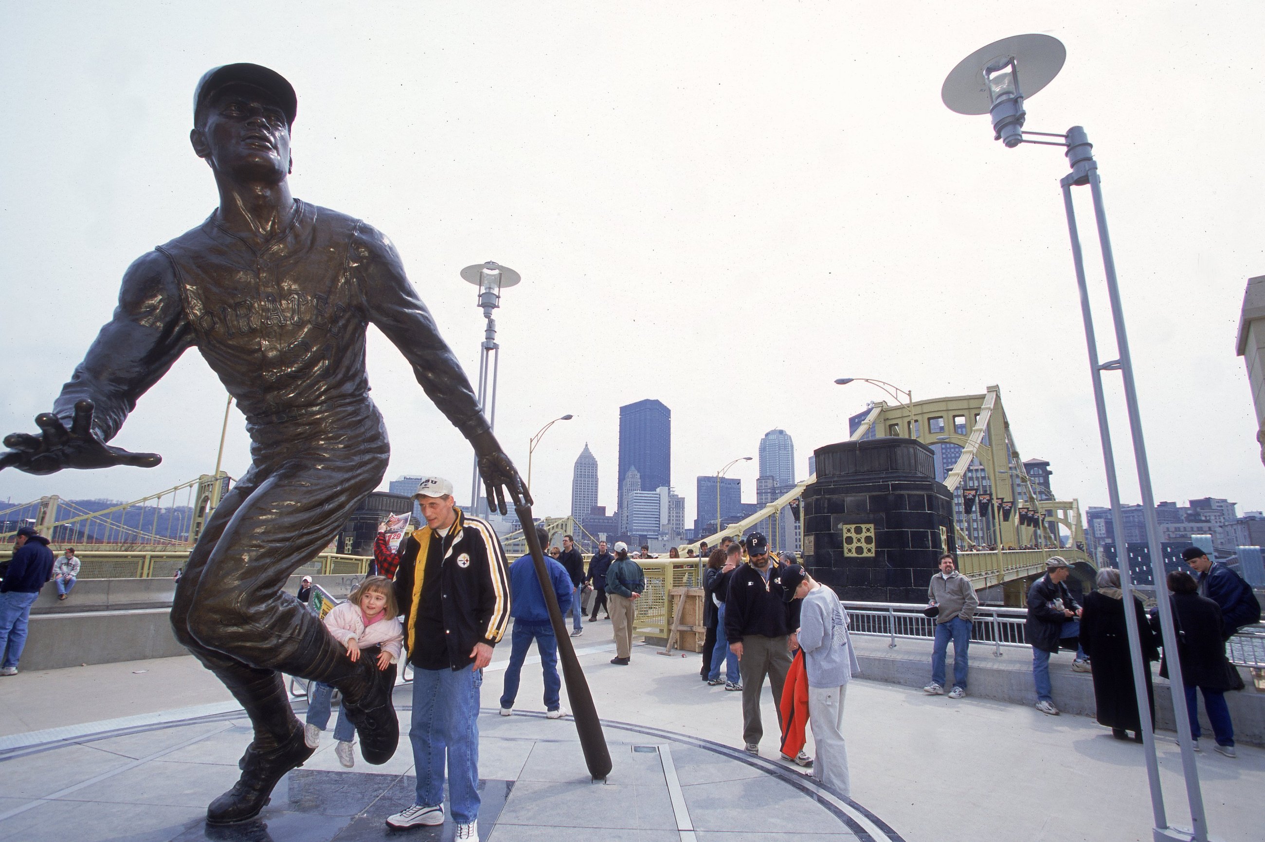 Subastarán artículos de Roberto Clemente - El Nuevo Día