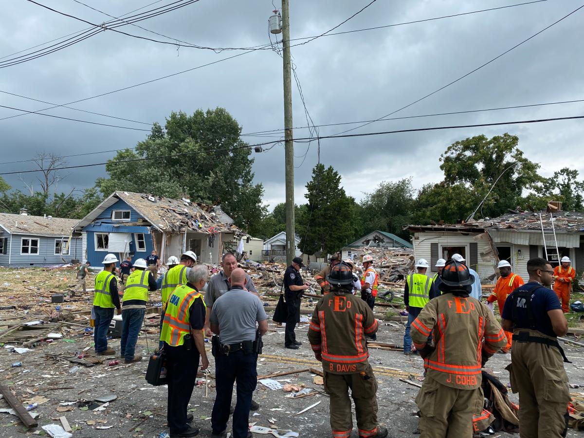 Video: Explosión de una casa en Indiana deja tres muertos y 39 viviendas  destruidas - El Diario NY