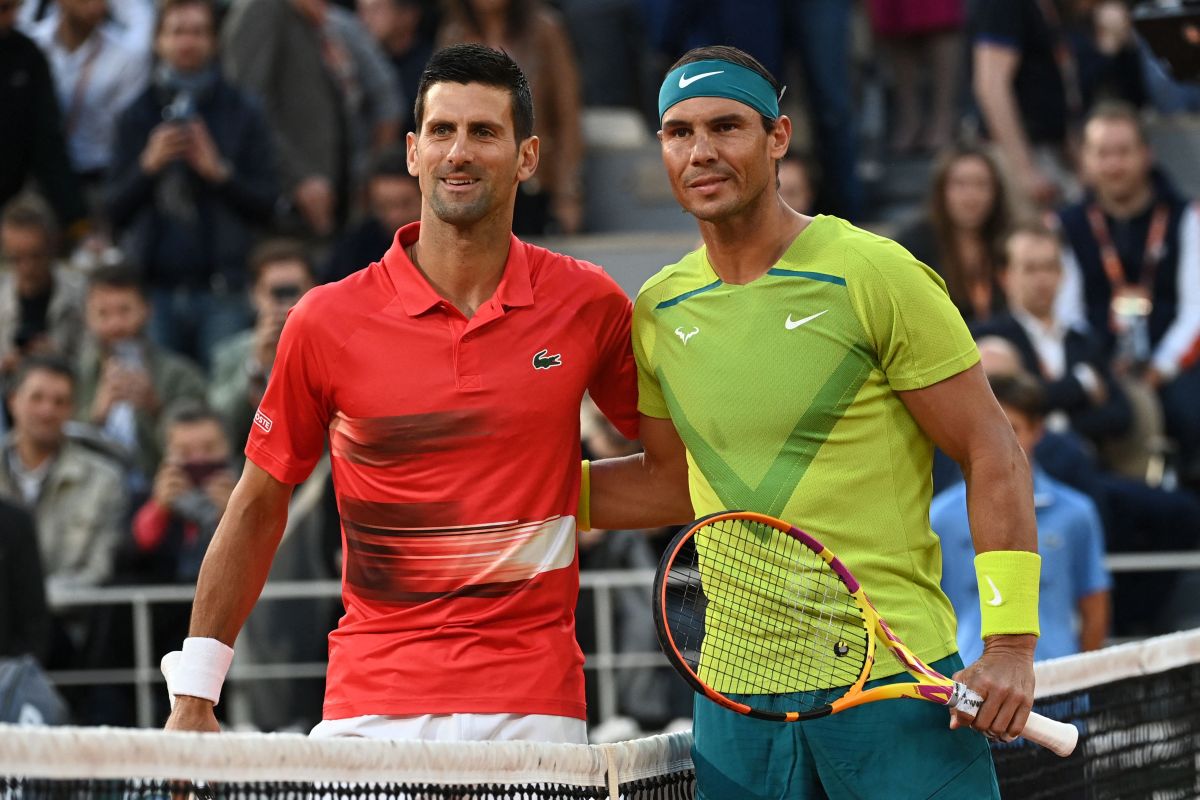 Rafa Nadal (derecha) y Novak Djokovic (izquierda) en el Roland Garros. 