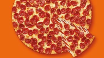Nueva pizza pepperoni Little Caesars