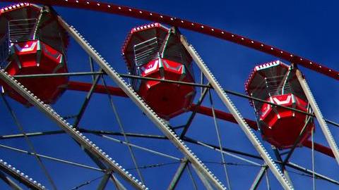 La pareja fue acusada de indecencia pública tras tener "relaciones sexuales" en la ‘Giant Wheel’.