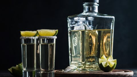 Botella de tequila