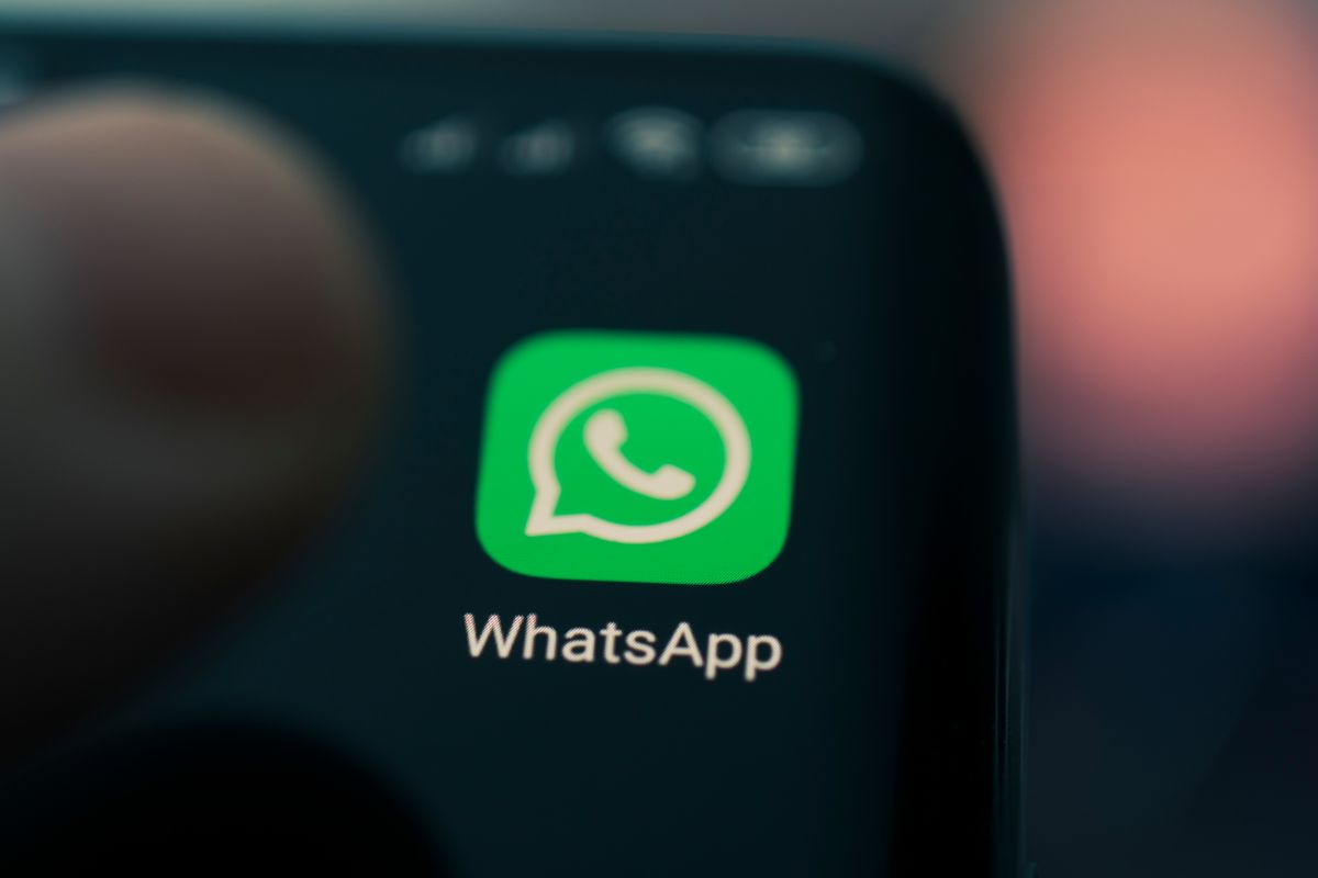 La posibilidad de dejar grupos de WhatsApp sin que nadie se entere llega con la nueva actualización.