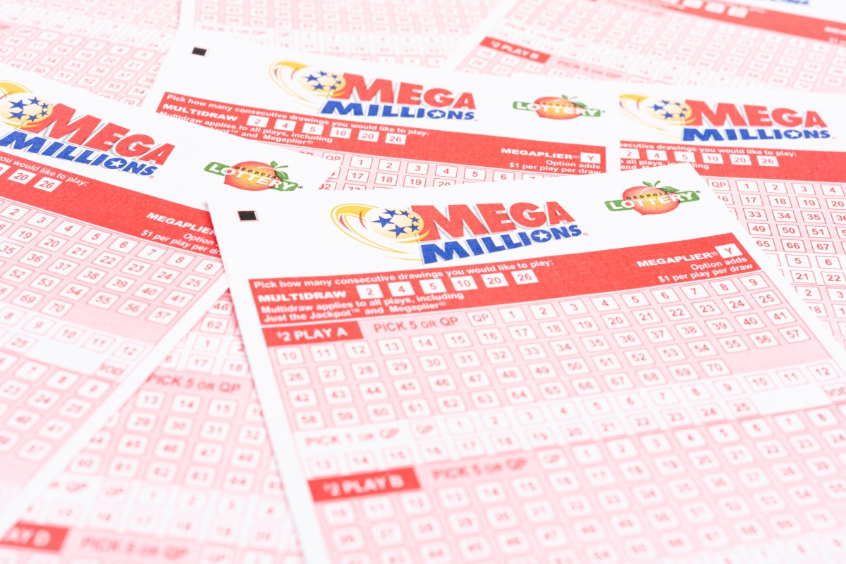 Hombre de Minnesota juega al Mega Millions por primera vez se lleva 1