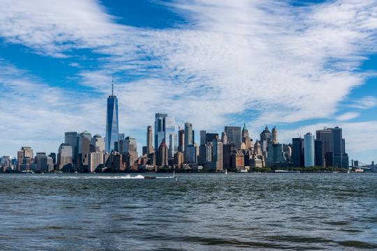 Nueva York se está "hundiendo" por el peso de sus rascacielos, alertan geólogos ¿Cuánto pesa la ciudad?