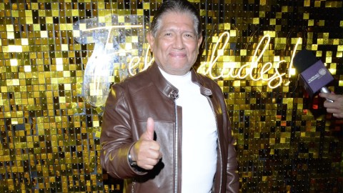 El productor Juan Osorio asegura que no se quitará su tatuaje, debido a que está con alguien "madura".