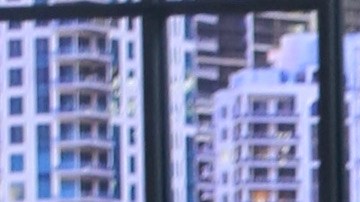 La presentadora Ana Patricia Gámez asegura que con la llegada del otoño se pueden mantener los colores vivos.