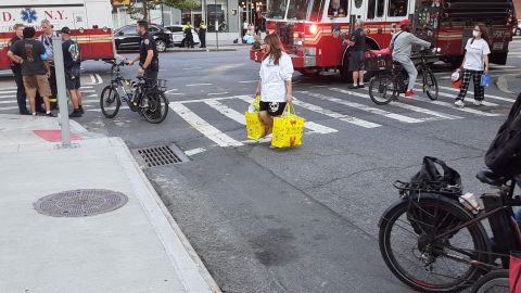 FDNY en la escena de un accidente vial en Midtown East/Archivo.