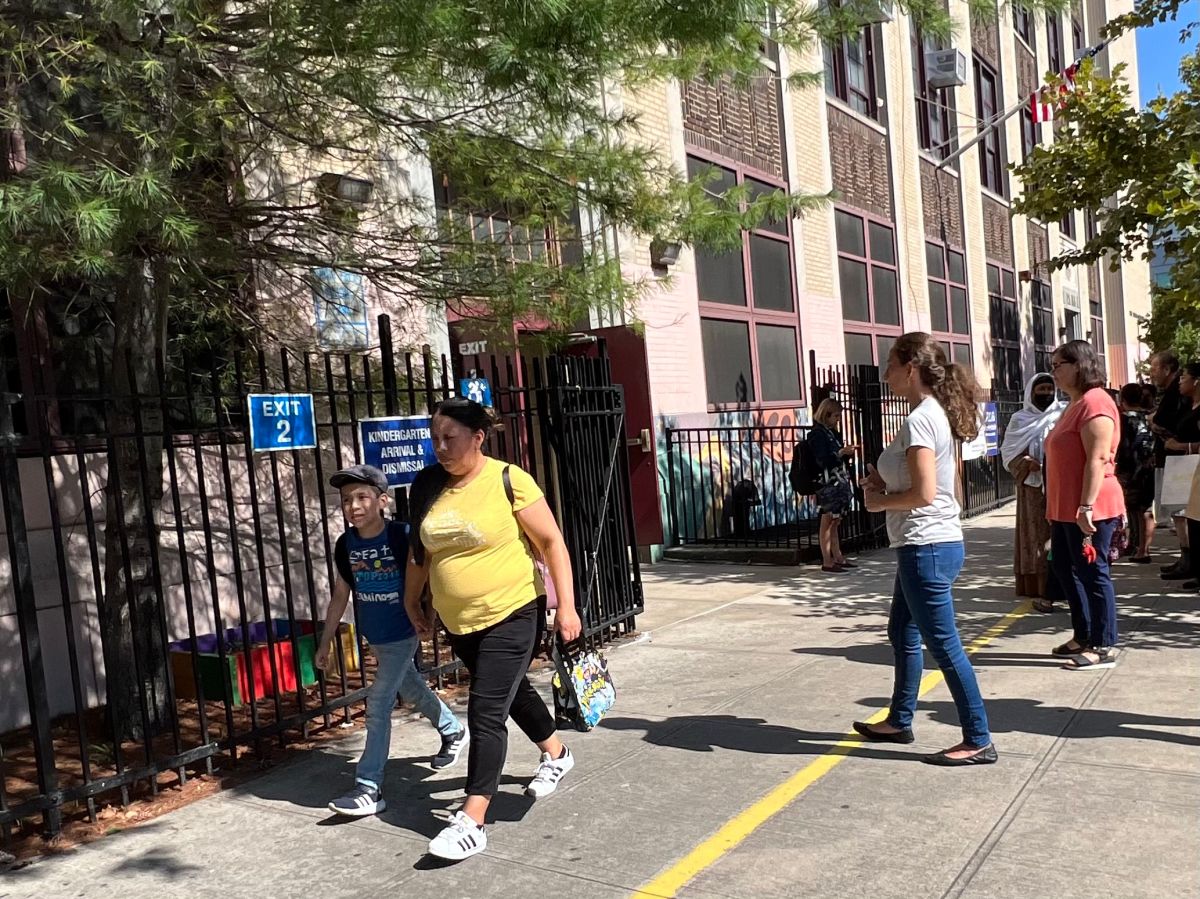 Escuelas De NYC Dan Parte De Tranquilidad Sobre Casos COVID 19 Y