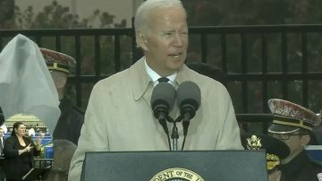 El presidente Biden participó en una ceremonia por el 9/11 en el Pentágono.