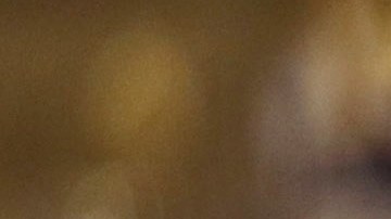 Isabel II bebiendo vino