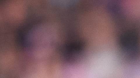 Carles Puyol le hace entrega del premio al Jugador del Mes de noviembre en La Liga a Lionel Messi.