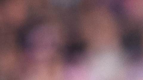 Carles Puyol le hace entrega del premio al Jugador del Mes de noviembre en La Liga a Lionel Messi.