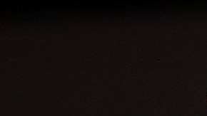 Dwight Howard ve desde la tribuna un juego de sus Lakers ante Denver Nuggets en 2022.