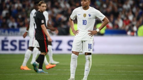 Kylian Mbappé durante un encuentro con Francia de la UEFA Nations League 2022.