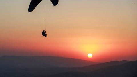 Salto en paracaídas