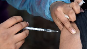 El presidente Biden indicó que la vacunación contra el Covid será similar al de la gripe.
