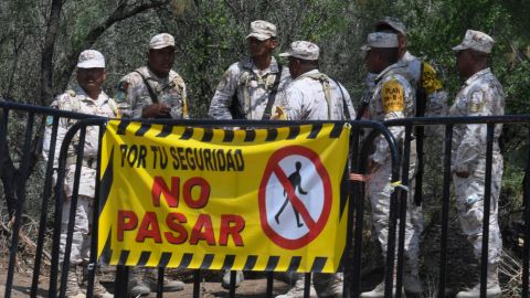 Los cuerpos de rescate llegaron al lugar del derrumbe.
