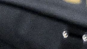 Serena Williams se muestra conmovida por los fanáticos durante su despedida del tenis en el US Open.