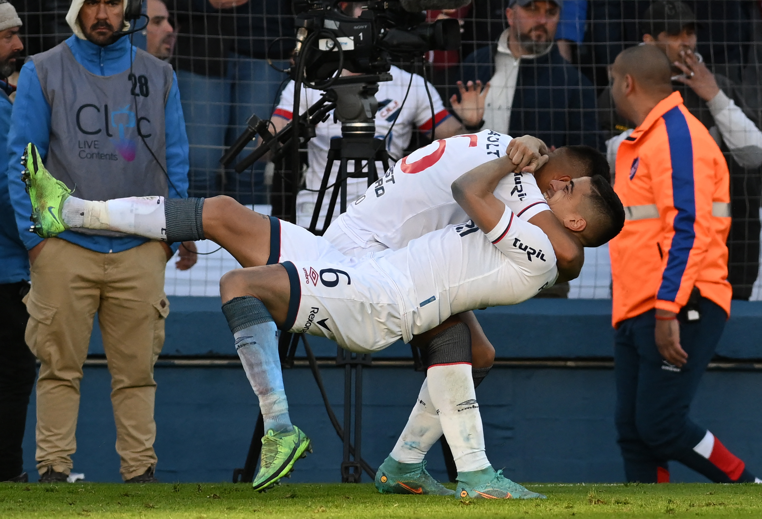 Luis Suárez anotó su primer gol con Nacional