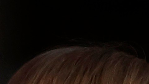 El rey Carlos III es criticado por el apariencia de sus manos.