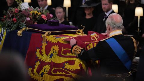 Isabel II fue sepultada aquí en la cripta real de la capilla de San Jorge, Windsor