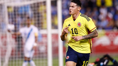 James Rodríguez celebra su gol que inauguró el marcador en la goleada 4-1 ante Guatemala.