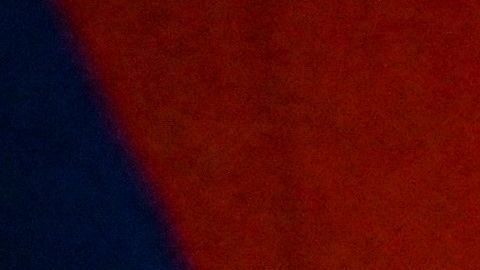 Un hombre vota en el referéndum “Ley de familia” en La Habana.