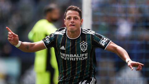 Javier 'Chicharito' Hernández celebra un gol ante New York Red Bulls en la MLS.