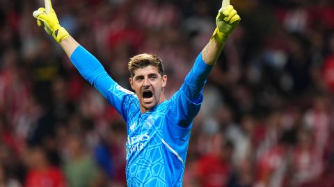 Thibaut Courtois durante el partido entre el Real Madrid y el Atlético de Madrid.