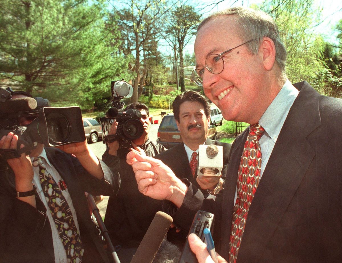 Starr consiguió 14 condenas vinculadas en escándalos que salpicaron a los Clinton.